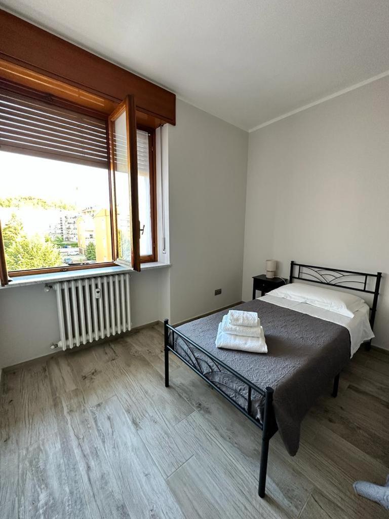 Ca Rosas - Appartamento Alba Alba  Extérieur photo